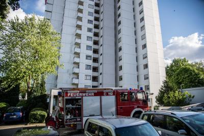 Fellbach-Schmiden: Angebranntes Essen loest Feuerwehreinsatz im Hochhaus aus